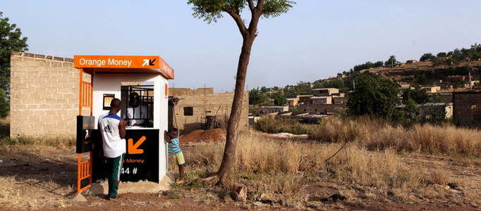 Orange ouvre deux nouveaux corridors de transfert d’argent depuis la France vers le Burkina Faso et le Maroc
