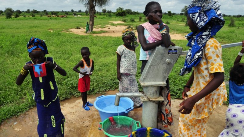 L’amélioration de l’accès à l’eau potable et à l’assainissement des populations de l’association des communes de Guidimakha Kafo avec le Grdr.