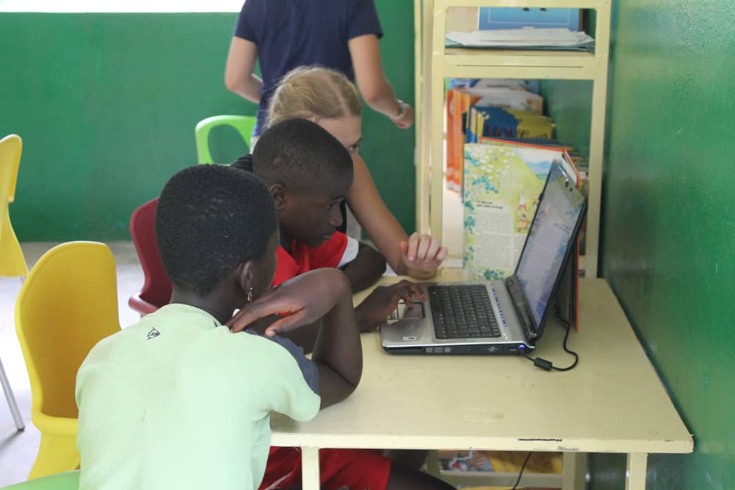 Centre de formation hardware et de développement software à Niamtougou (Togo) avec la Fondation Thalès.
