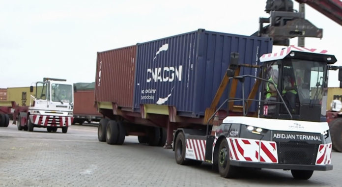 Abidjan Terminal réceptionne des tracteurs 100% électriques dans le cadre de la labellisation ” Green Terminal”