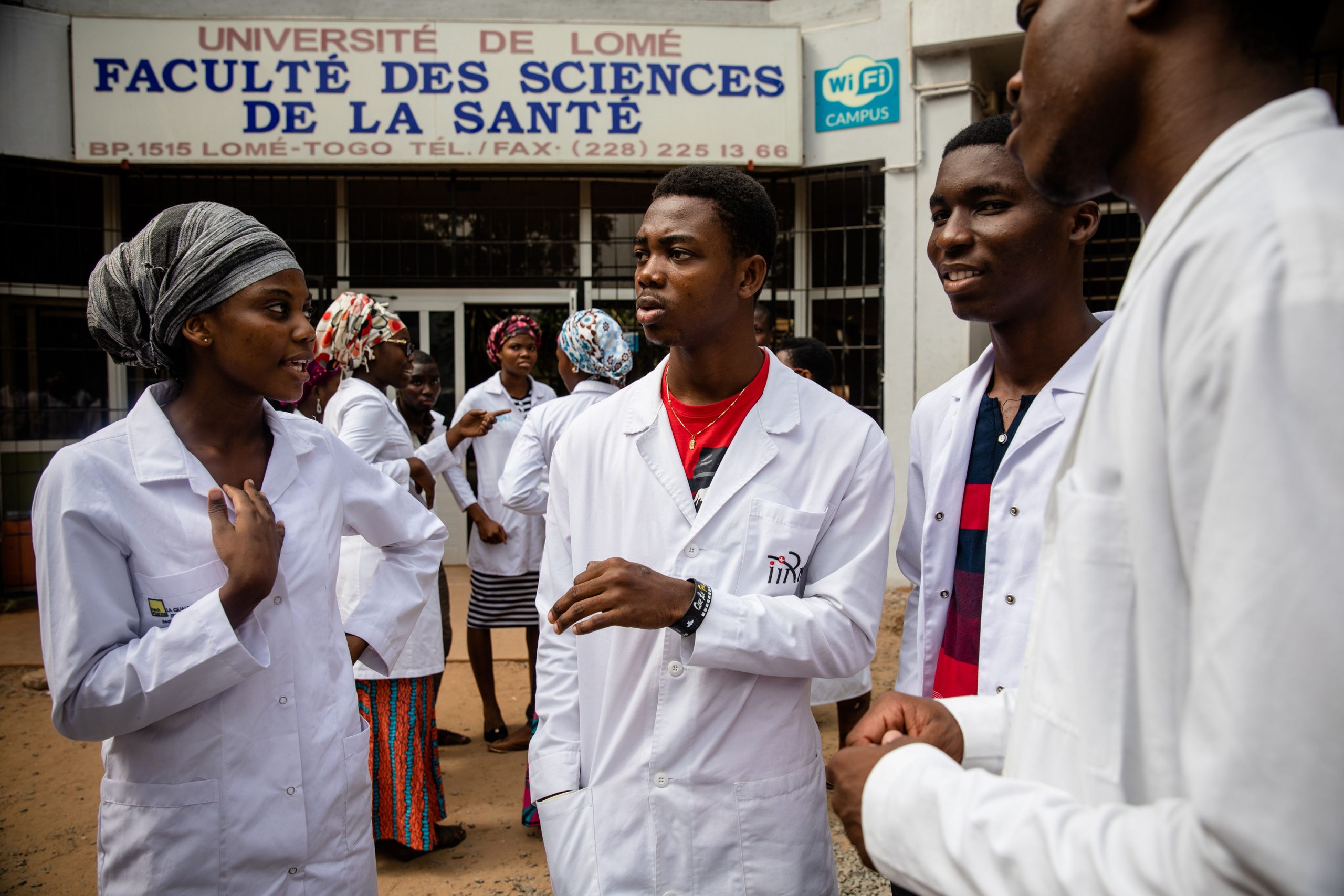 Soutien de l’enseignement pharmaceutique à l’Université d’Antananarivo avec la Fondation Pierre Fabre.