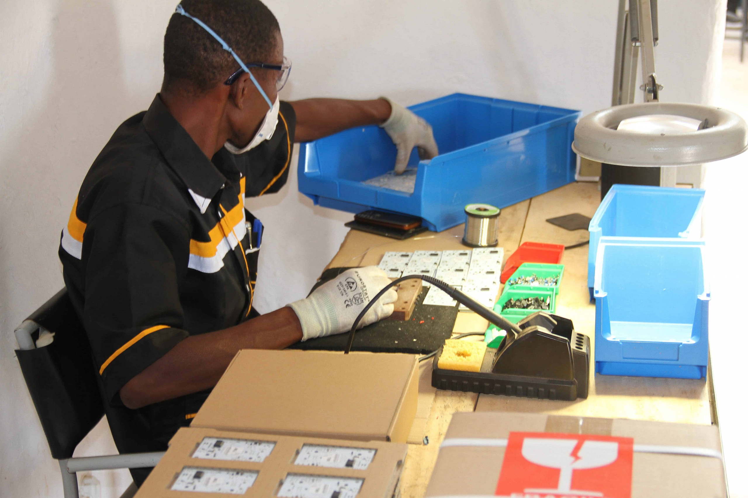 Signature du projet FASEP pour la seconde vie des composants de produits solaires au Burkina Faso