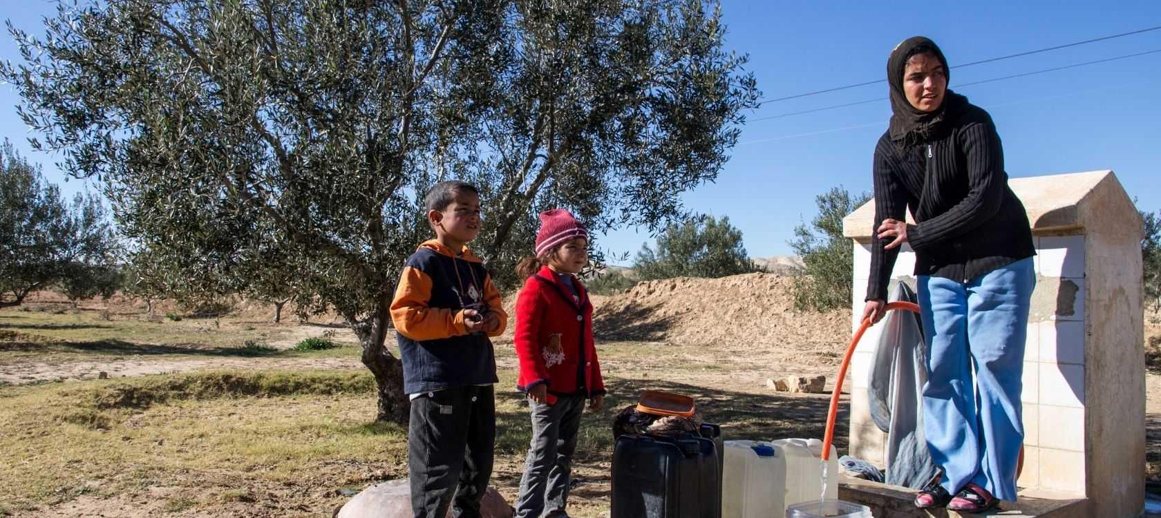 En Tunisie, faciliter l’accès à l’eau et l’émancipation des femmes