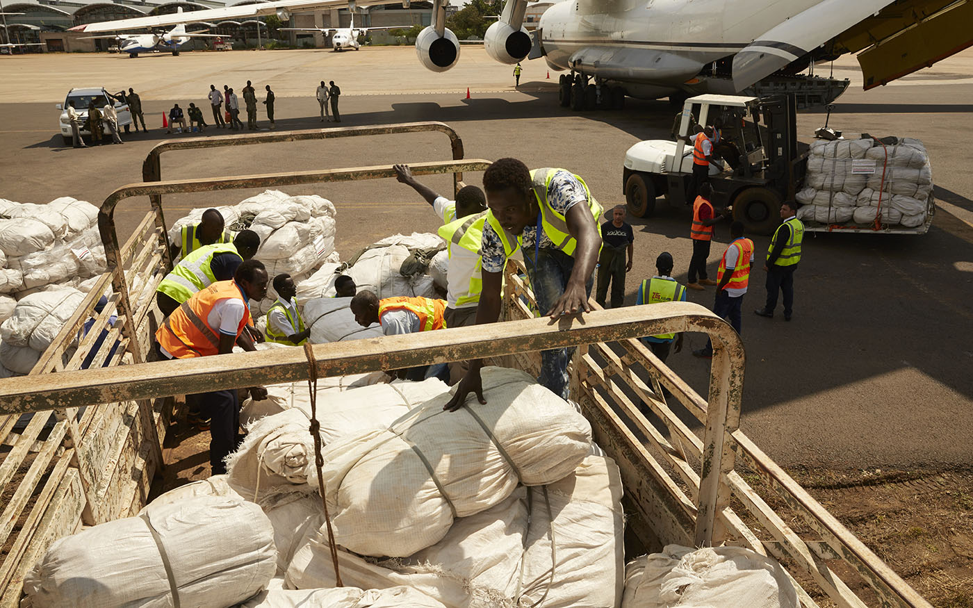 La loi française de programmation relative au développement solidaire a été promulguée