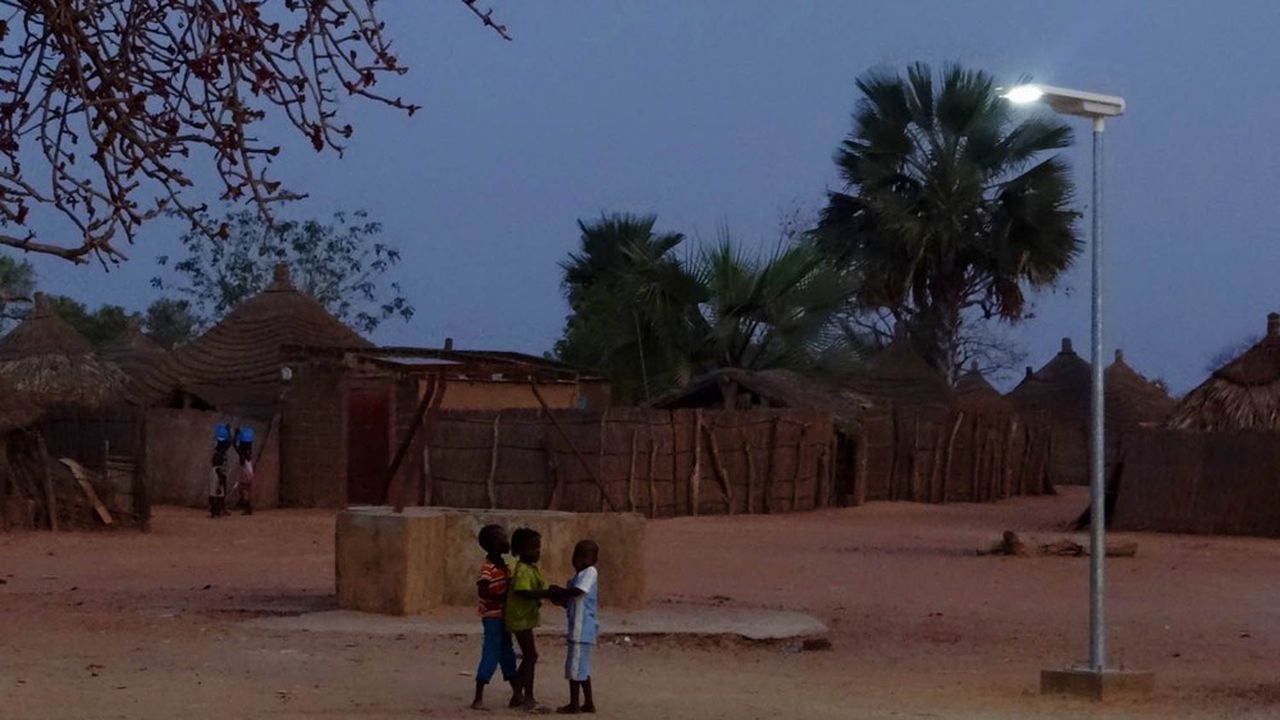 Sunna Design va déployer 50.000 lampadaires solaires au Togo