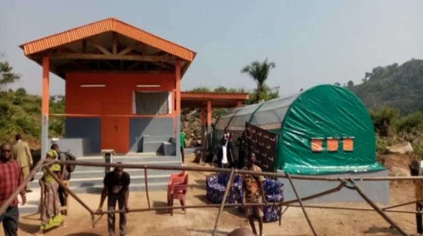 Côte d’Ivoire : Une usine d’attiéké offerte aux femmes de Dainé-Tonkpi par la Fondation Orange