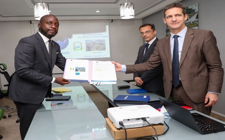 Côte d’Ivoire : Jacques Ehouo propulse le Plateau dans une autre dimension en signant une convention avec Dassault systèmes