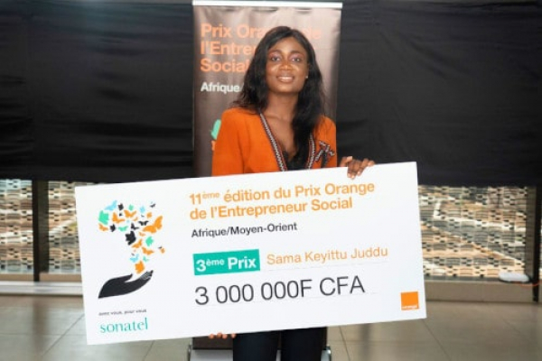 Sénégal : avec Sama Keyittu Juddu, Adji Anta Dabo, vainqueur du prix orange 2021, veut systématiser la déclaration de naissance