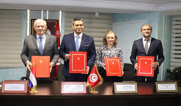La France et la Tunisie signent un accord au profit des jeunes tunisiens sans diplôme ni qualification grâce à l’AFD
