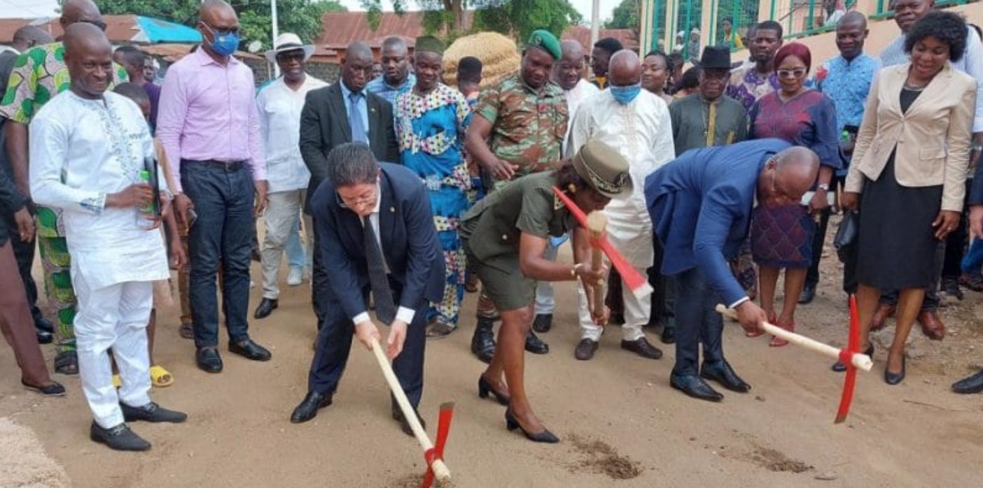 Bénin : le gouvernement lance des travaux d’assainissement pluvial à Porto-Novo