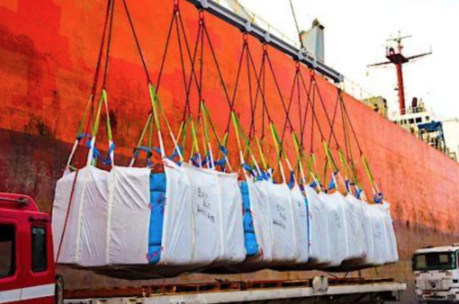 Bolloré Transport & Logistics Cameroun expédie 18 000 tonnes de coton depuis le port de Douala vers l’Inde