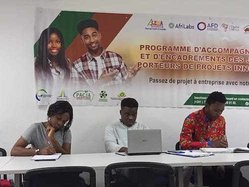 Gabon: Akewa Accélérateur encadre 30 startups à travers le PAJPPI et avec Digital Africa !!!