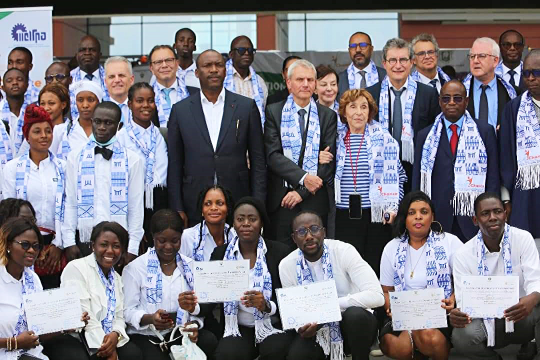 Côte d’Ivoire : Cérémonie de baptême de 125 jeunes diplômes formés aux métiers de la grande distribution par le CFAO et rentrée d’une cohorte de 500 nouveaux apprenants –