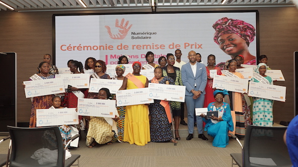 Coup de Cœur Ô Féminin : la fondation Orange Côte d’Ivoire récompense 17 femmes entrepreneures et une association