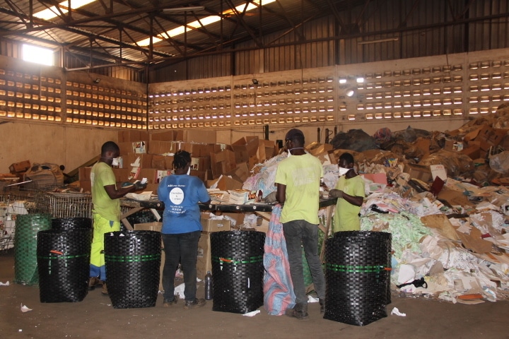 TOGO : à Lomé, avec l’initiative de l’ONG “Moi Jeu Tri”, 1 000 tonnes de déchets électroniques seront recyclées d’ici à 2025