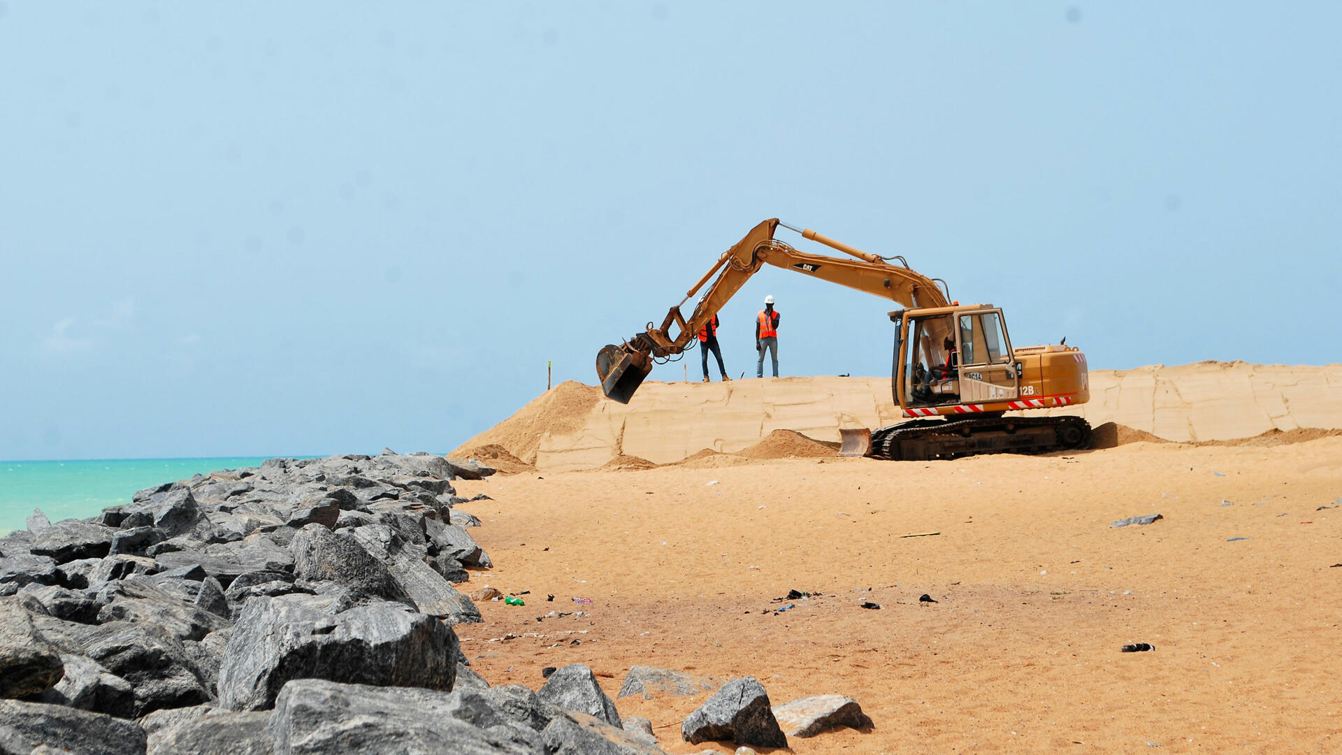 Togo : 35 millions d’euros de l’AFD pour protéger la côte sur le tronçon Gbodjomé-Agbodrafo